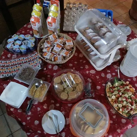 بيت ضيافة Luxardotel