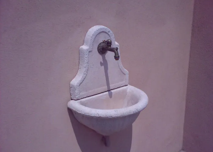 게스트하우스 루사르도텔 4*