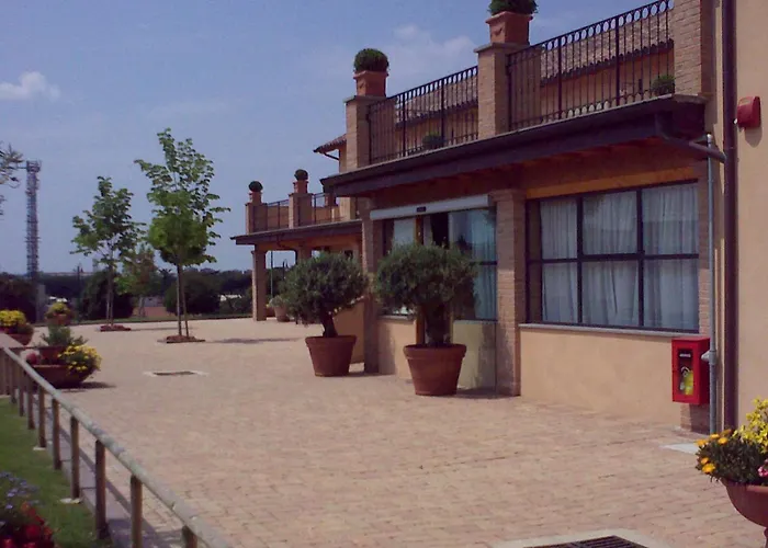 게스트하우스 루사르도텔